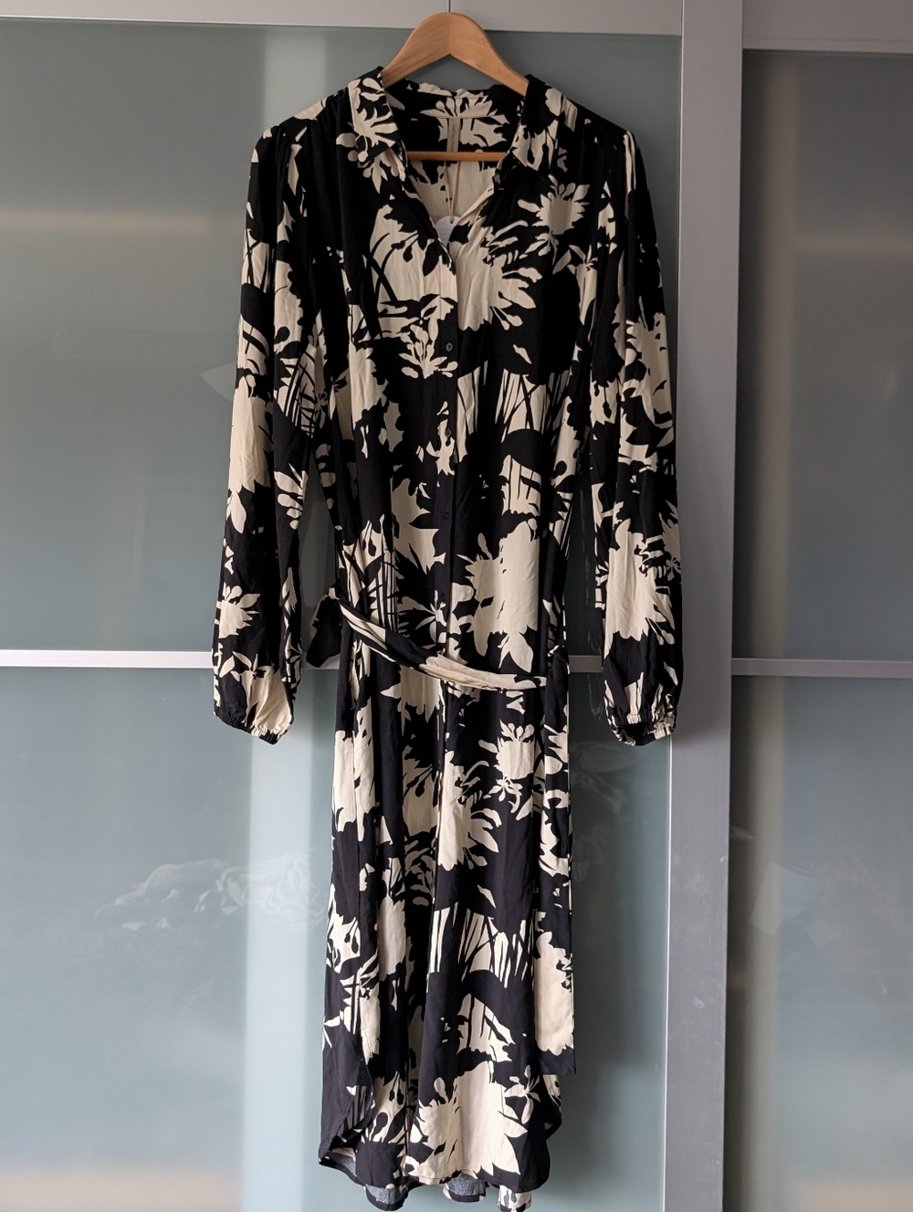 🔖NWT soyaconcept Black and Cream Long Sleeve Floral Midi Dress - Large